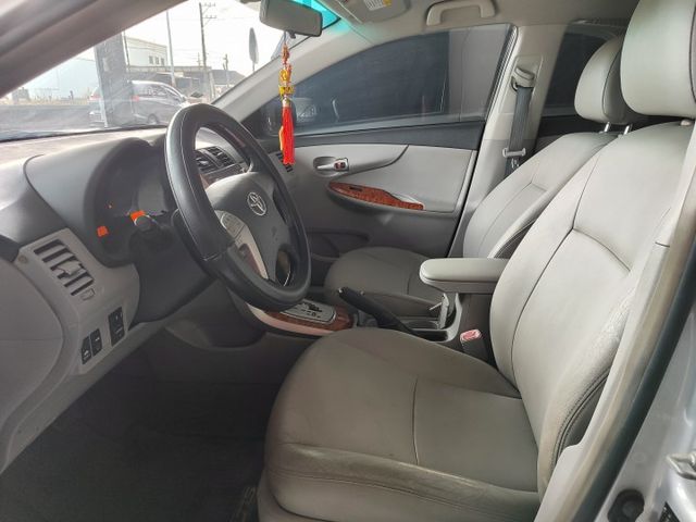 平價代步車，車況穩定好開，保養簡單耐用省油，通勤代步實用首選，售價只要8萬8，小資族輕鬆入手！  第4張相片