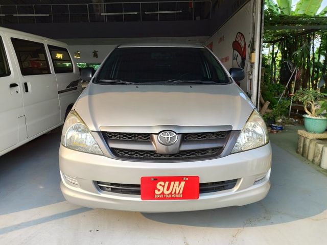 空間寬敞好乘坐，載人載貨都方便，車況穩定耐用，家庭與商用皆適合的實用廂型車！  第2張相片