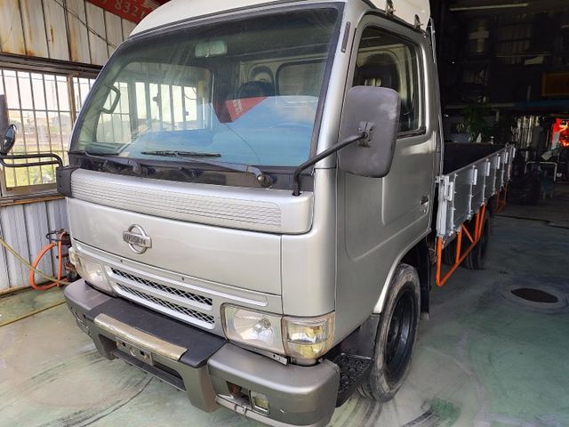 ☑️便宜☑️六輪貨車☑️三噸半☑️大空間☑️工作好幫手☑高負載能力☑數量稀少☑可貸款  第2張相片