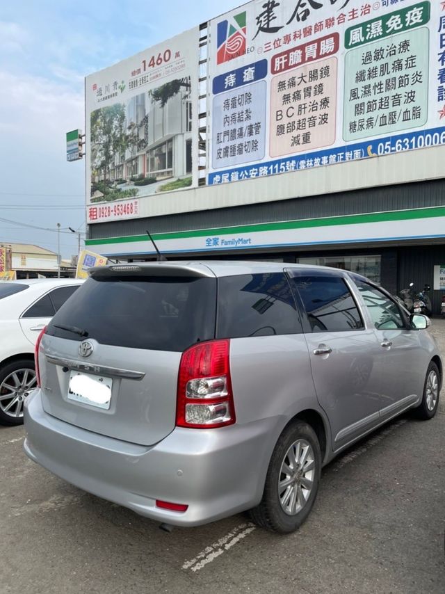 TOYOTA豐田 WISH  第2張相片