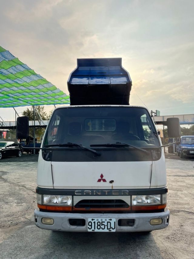 MITSUBISHI三菱 CANTER  第3張相片