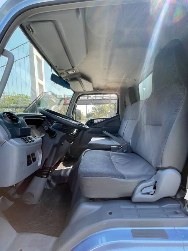 MITSUBISHI三菱 CANTER  第5張相片