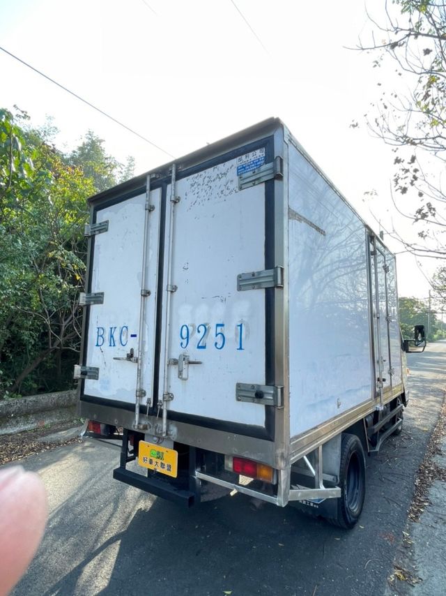 MITSUBISHI三菱 CANTER  第8張相片