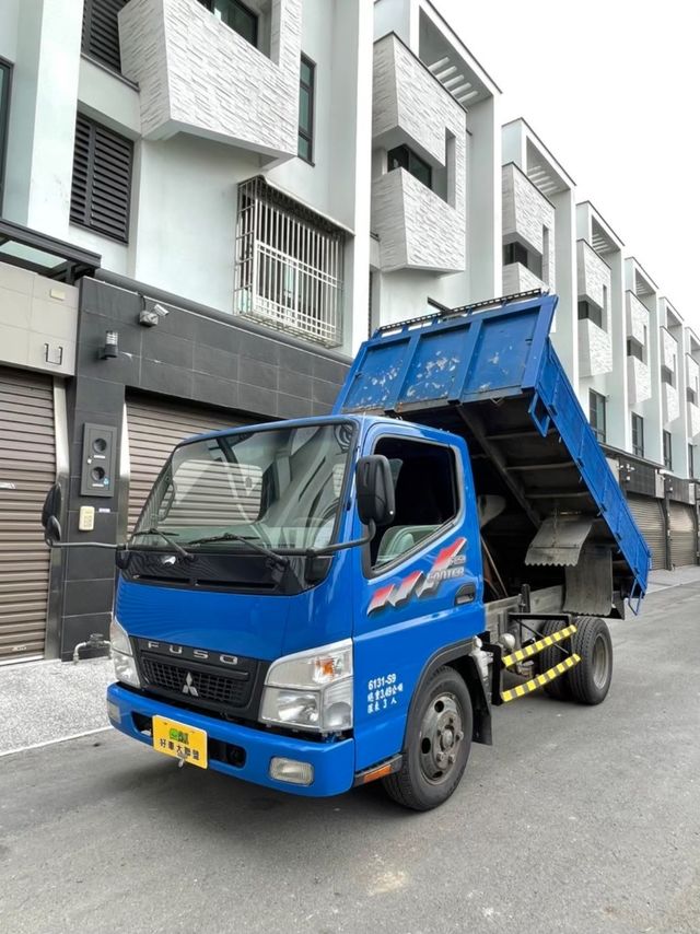 MITSUBISHI三菱 CANTER  第1張相片