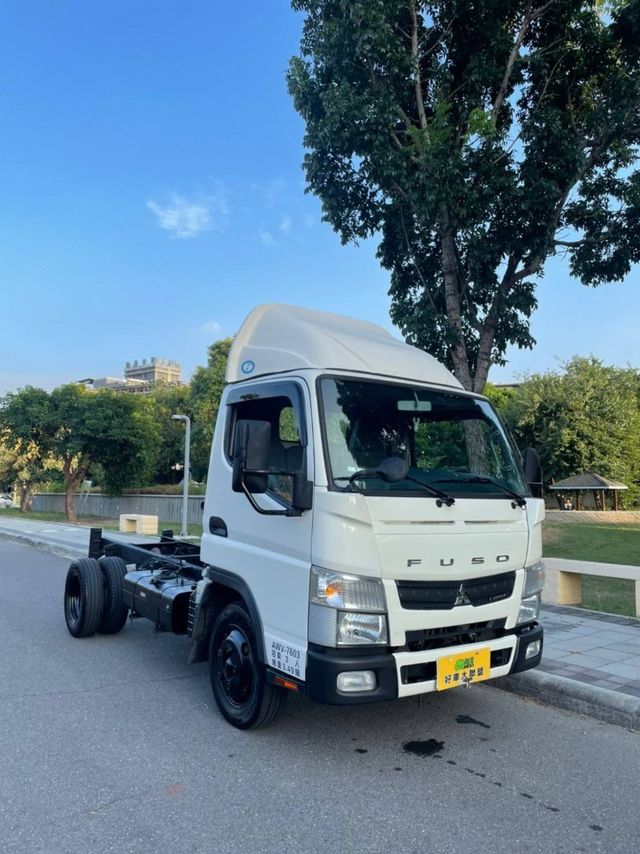MITSUBISHI三菱 CANTER  第14張相片