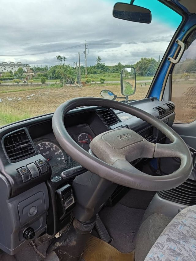 ISUZU五十鈴 ELF  第5張相片