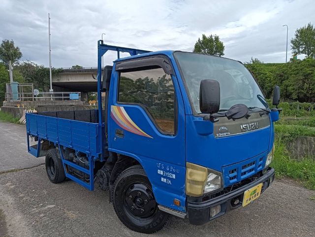ISUZU五十鈴 ELF  第10張相片