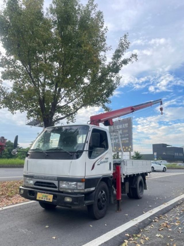 MITSUBISHI三菱 CANTER  第1張相片