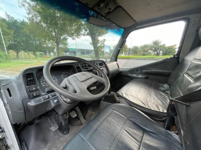MITSUBISHI三菱 CANTER  第5張相片