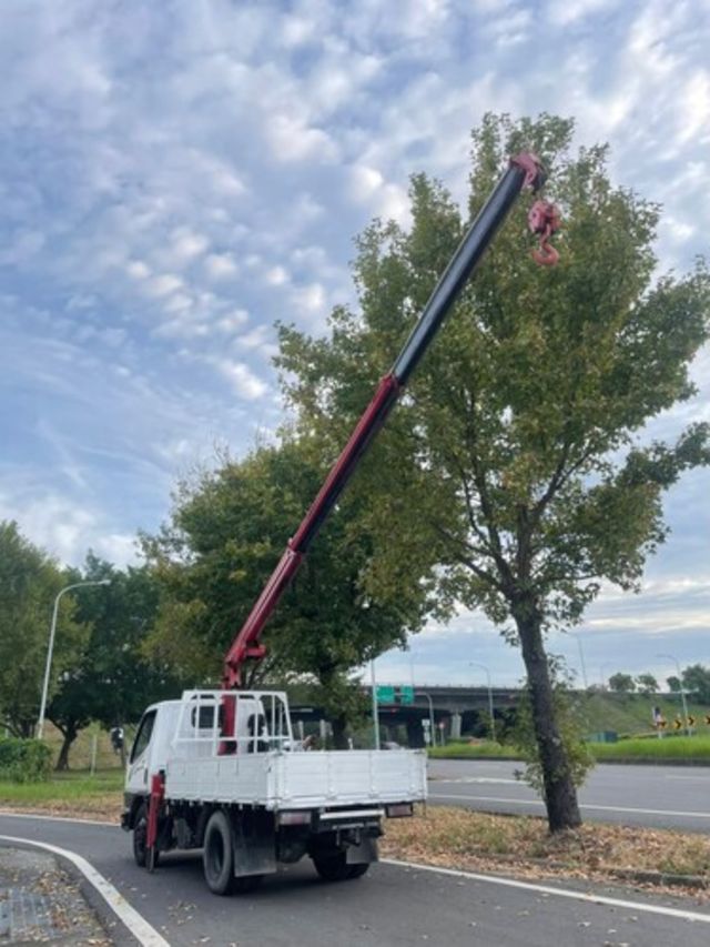 MITSUBISHI三菱 CANTER  第11張相片