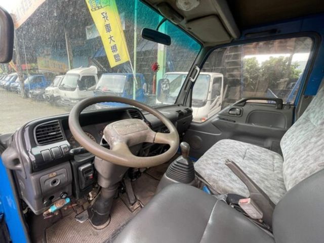 ISUZU五十鈴 ELF  第5張相片