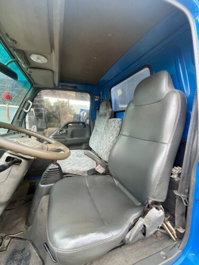 ISUZU五十鈴 ELF  第8張相片