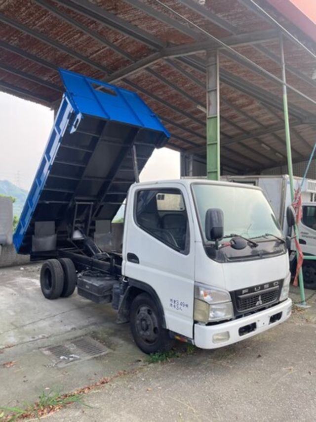 MITSUBISHI三菱 CANTER  第14張相片