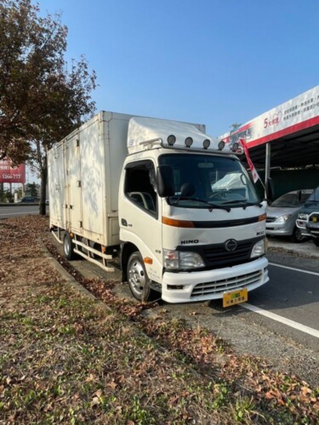 HINO日野 300  第12張相片