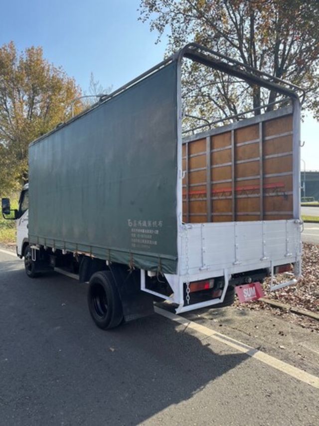 MITSUBISHI三菱 CANTER  第11張相片