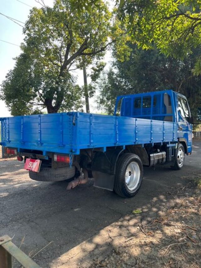 MITSUBISHI三菱 CANTER  第2張相片
