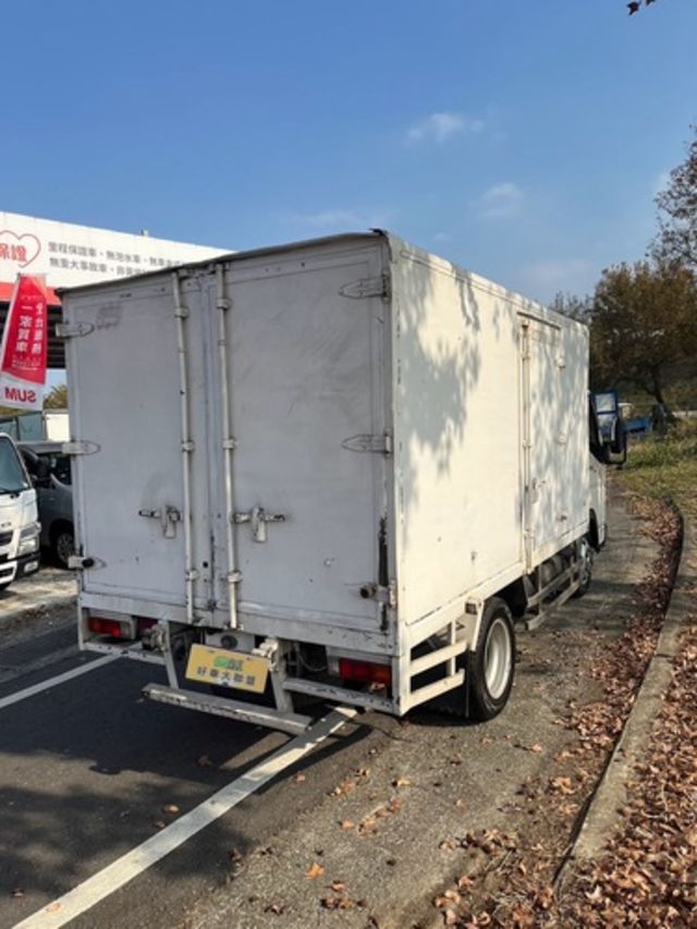 MITSUBISHI三菱 CANTER  第2張相片
