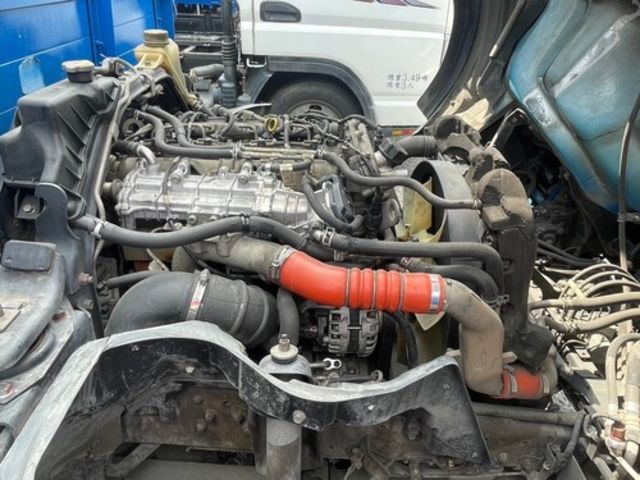MITSUBISHI三菱 CANTER  第6張相片
