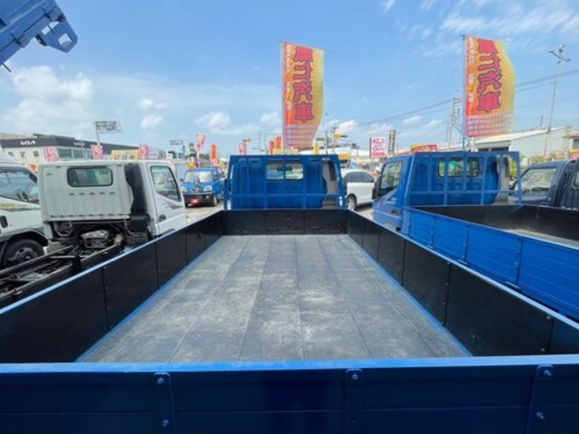 MITSUBISHI三菱 CANTER  第10張相片
