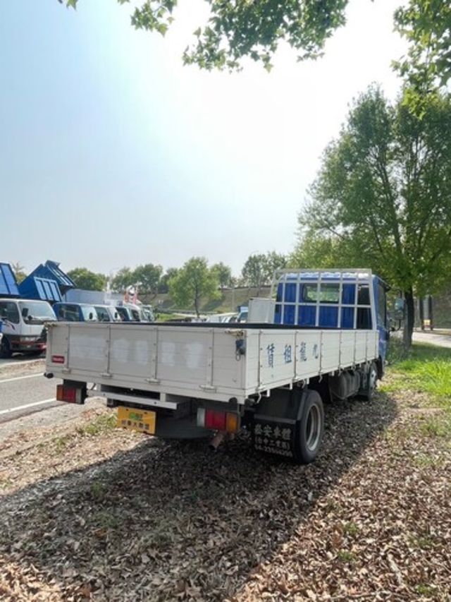 ISUZU五十鈴 ELF  第2張相片