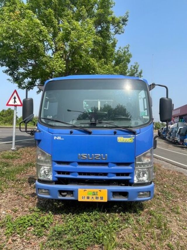 ISUZU五十鈴 ELF  第3張相片