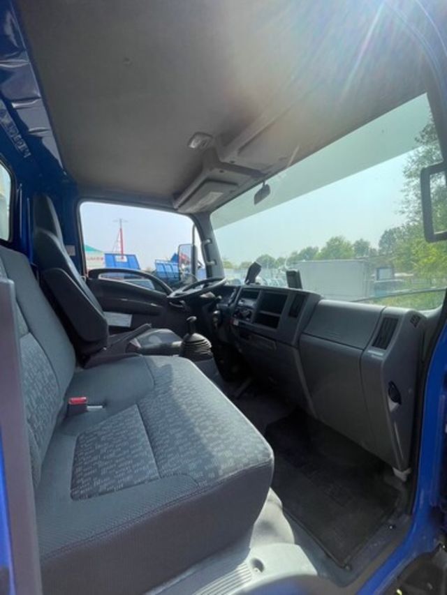 ISUZU五十鈴 ELF  第8張相片
