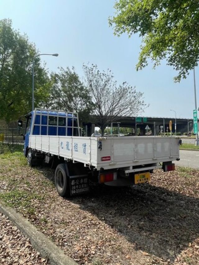 ISUZU五十鈴 ELF  第13張相片