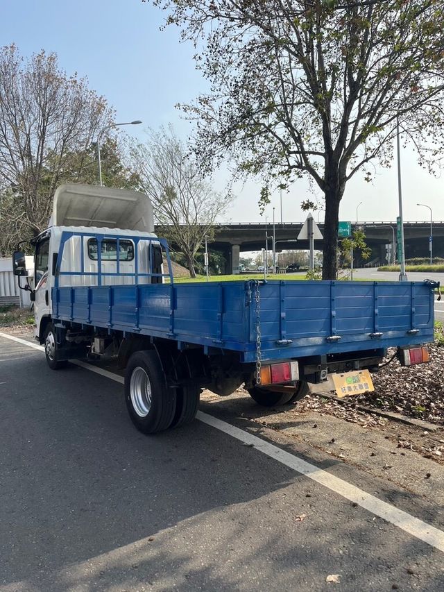 ISUZU五十鈴 ELF  第12張相片