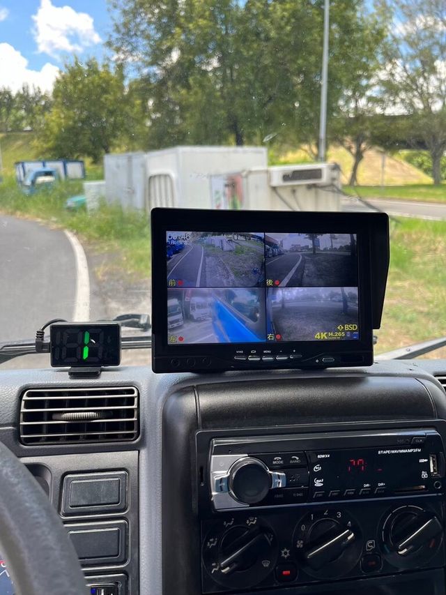 MITSUBISHI三菱 CANTER  第8張相片