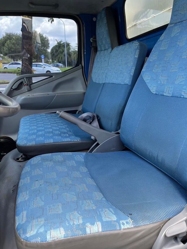 MITSUBISHI三菱 CANTER  第10張相片