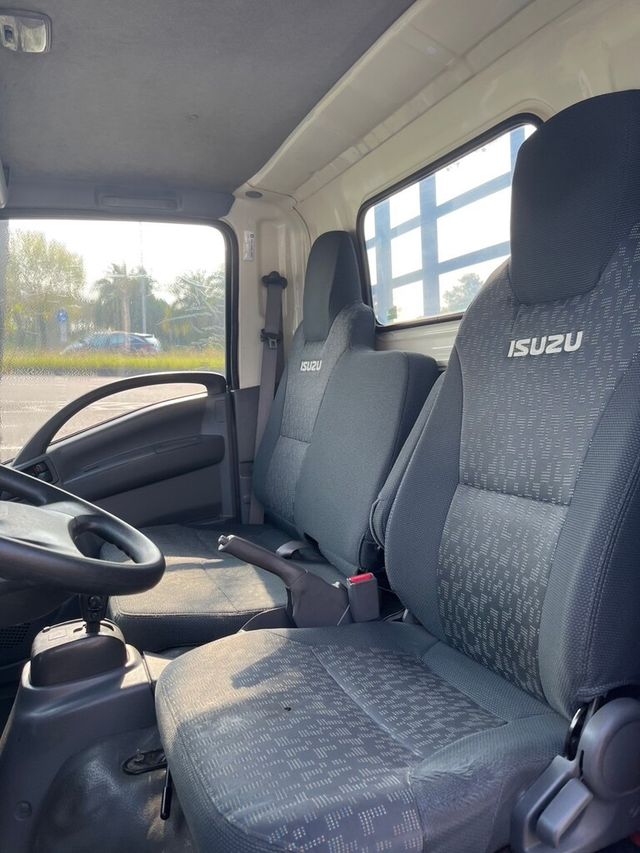 ISUZU五十鈴 ELF  第17張相片