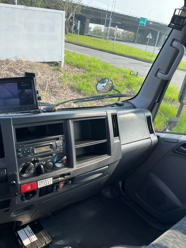 ISUZU五十鈴 ELF  第19張相片