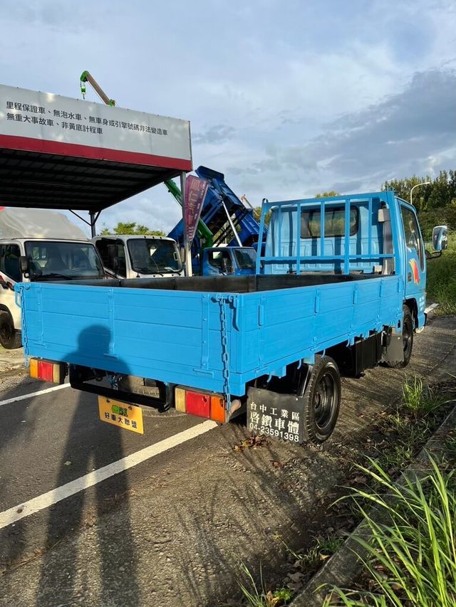 ISUZU五十鈴 ELF  第3張相片