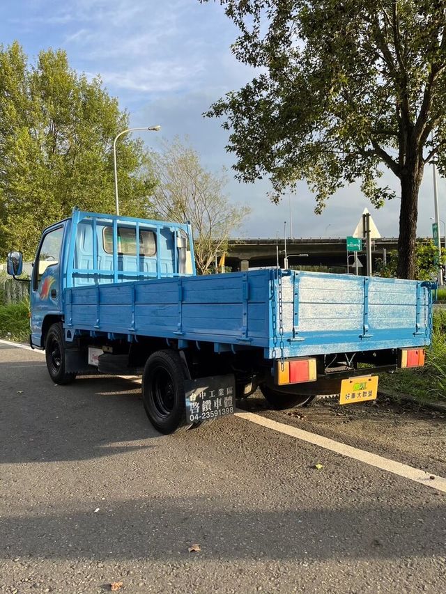 ISUZU五十鈴 ELF  第23張相片