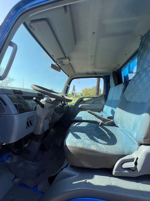 MITSUBISHI三菱 CANTER  第21張相片