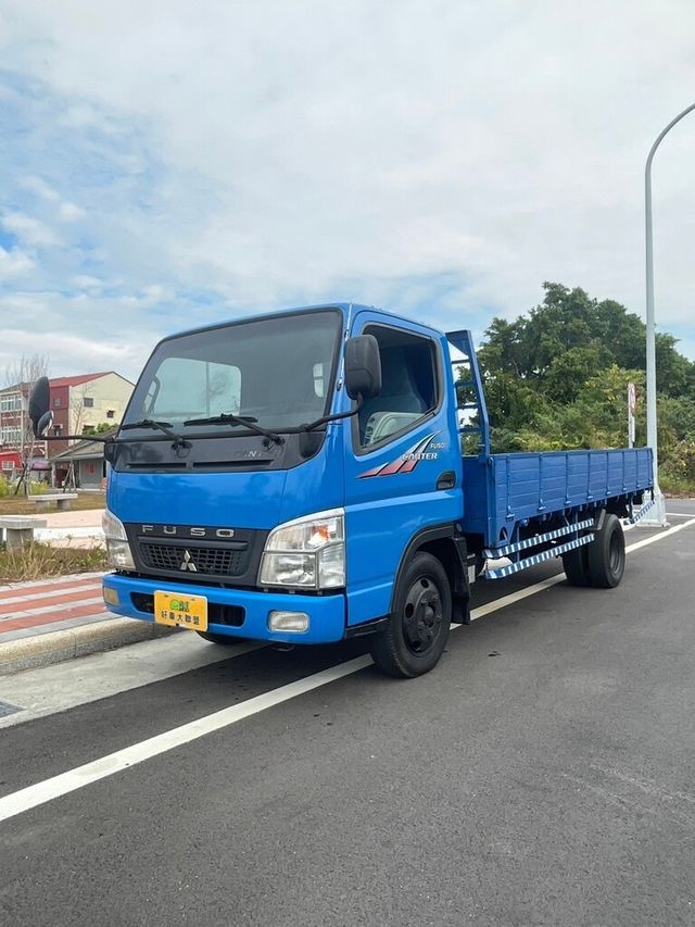 MITSUBISHI三菱 CANTER  第25張相片