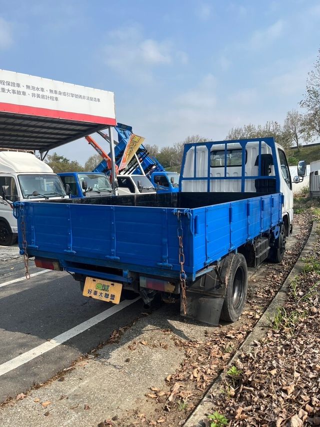 MITSUBISHI三菱 CANTER  第3張相片