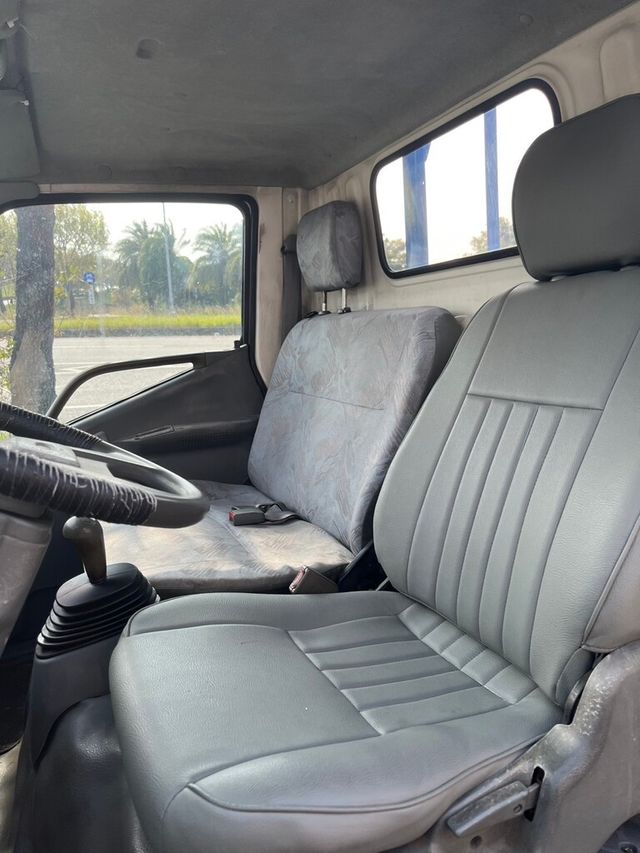 MITSUBISHI三菱 CANTER  第13張相片