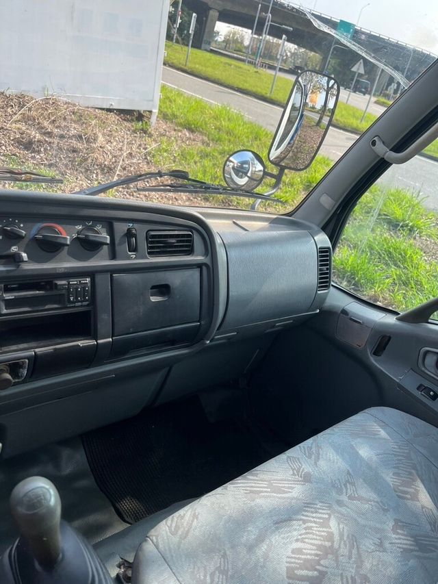 MITSUBISHI三菱 CANTER  第17張相片