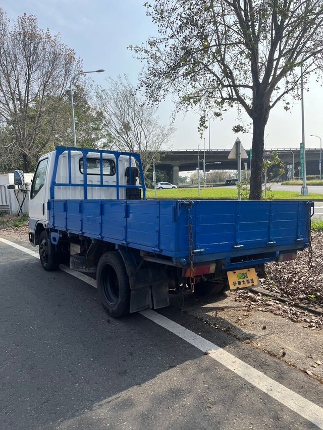 MITSUBISHI三菱 CANTER  第25張相片