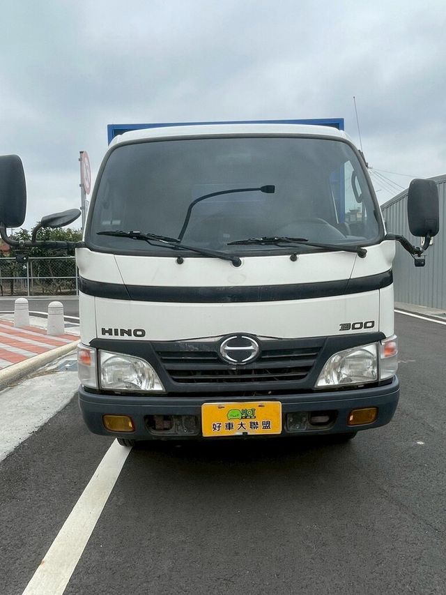 HINO日野 300  第3張相片