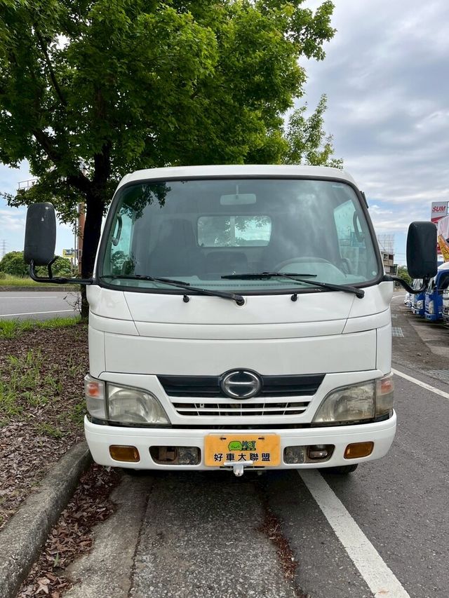 HINO日野 300  第3張相片