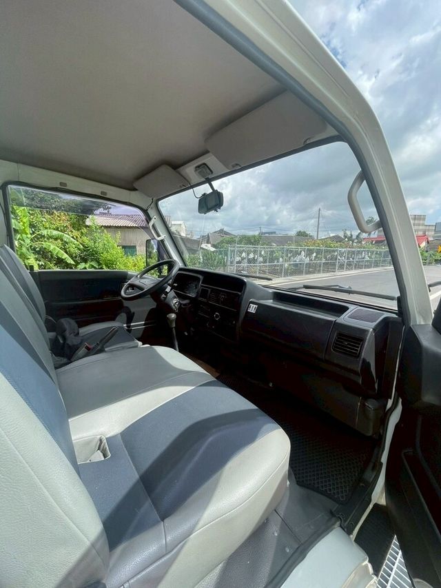 FORD福特 ECONOVAN  第7張相片