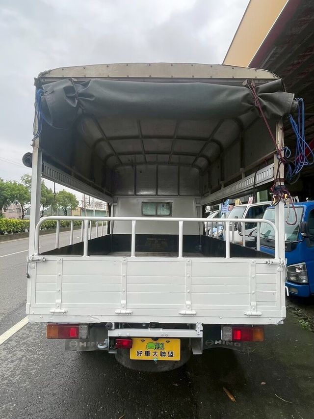 HINO日野 300  第4張相片