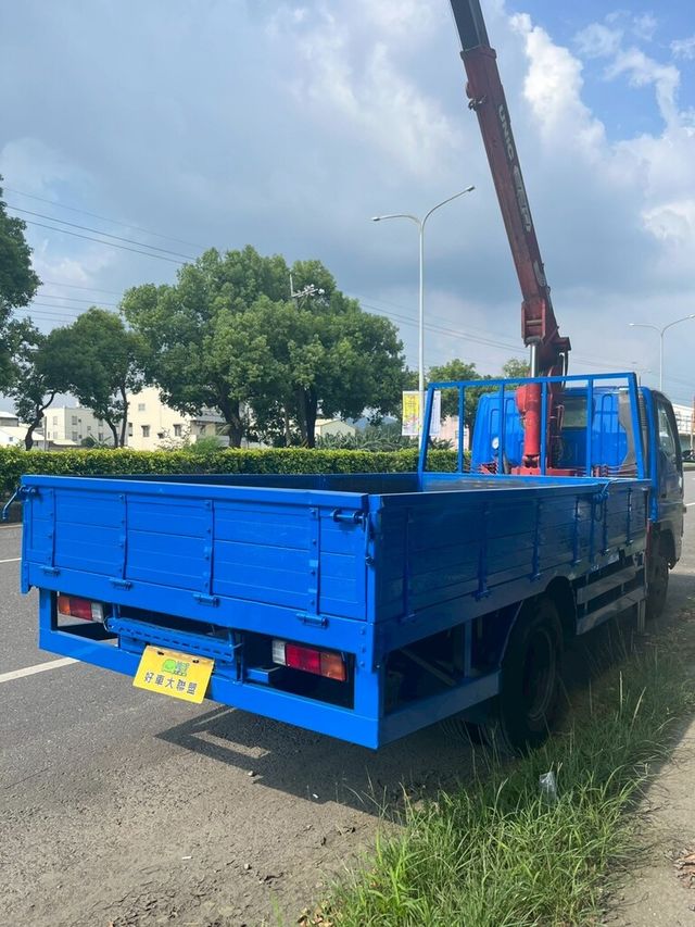 MITSUBISHI三菱 CANTER  第2張相片