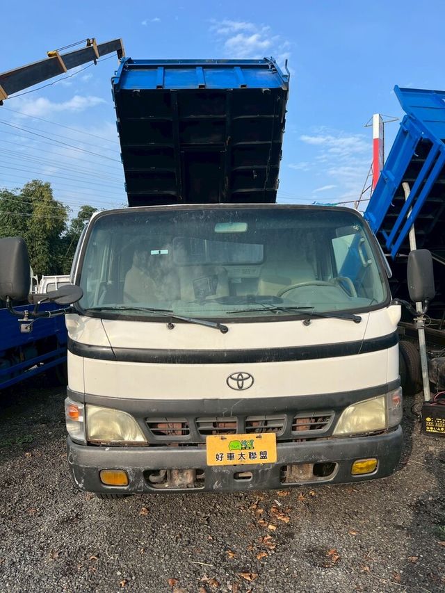 HINO日野 300  第3張相片