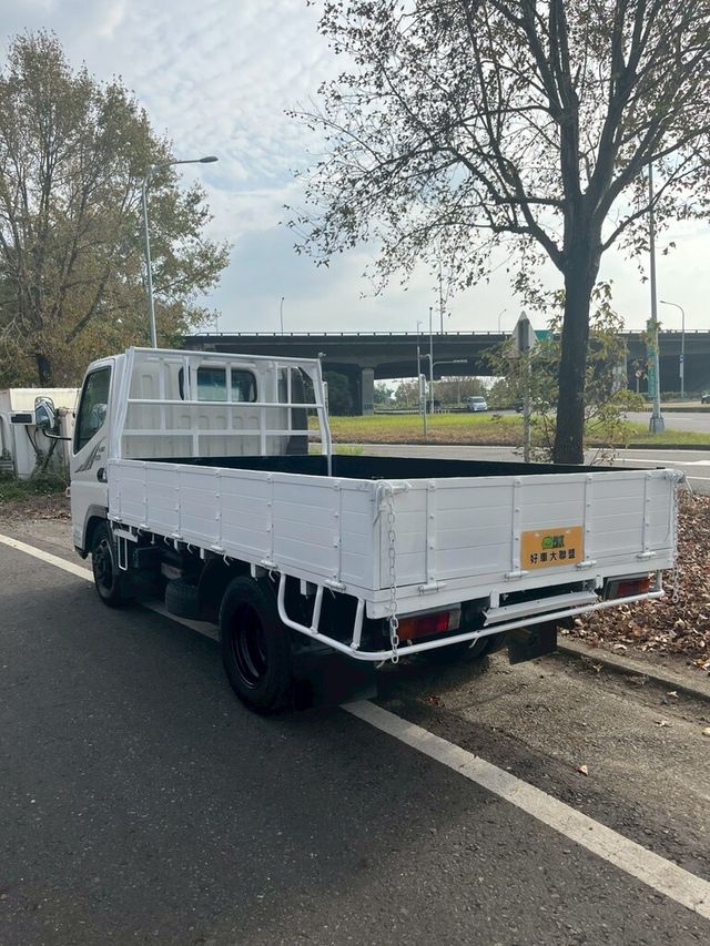 MITSUBISHI三菱 CANTER  第12張相片