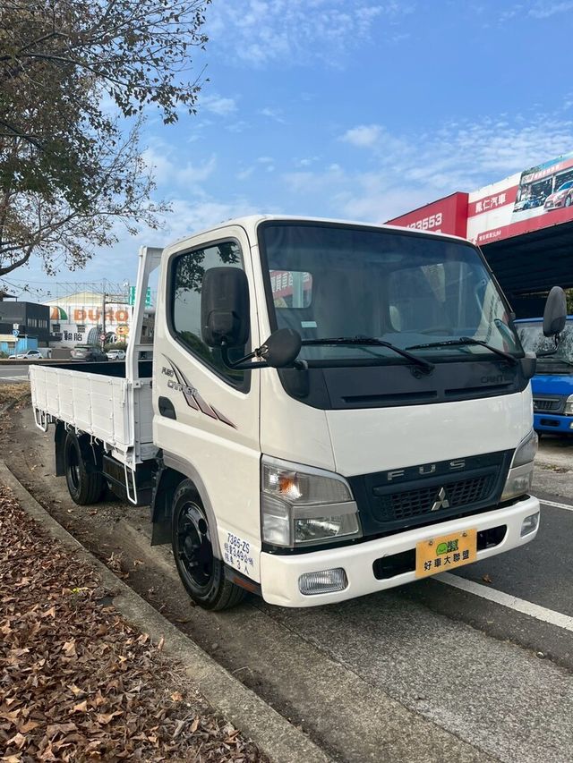 MITSUBISHI三菱 CANTER  第14張相片