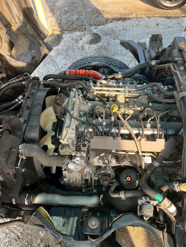 MITSUBISHI三菱 CANTER  第6張相片