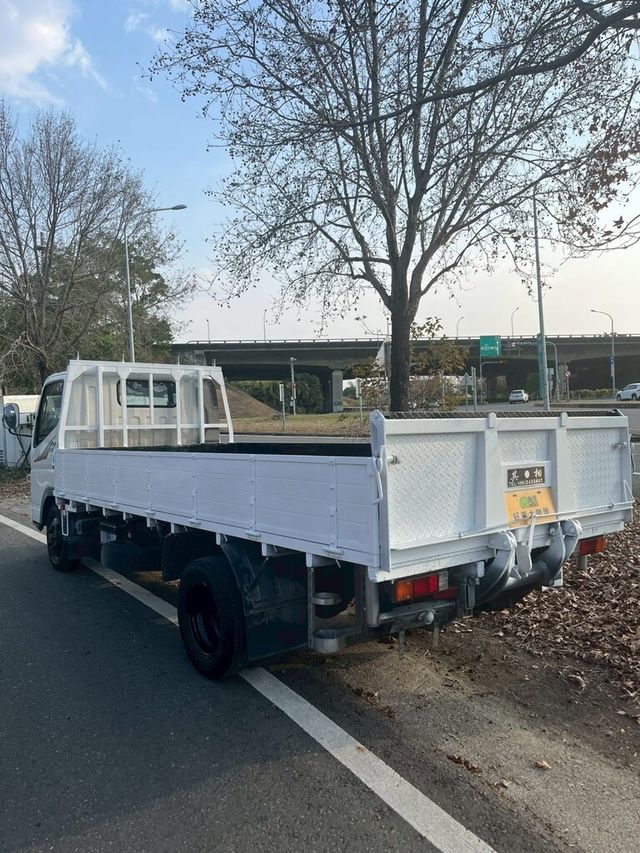 MITSUBISHI三菱 CANTER  第9張相片